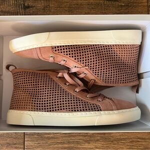 NEW 1. State Dulcia Hi-Top Sneakers in Blush
